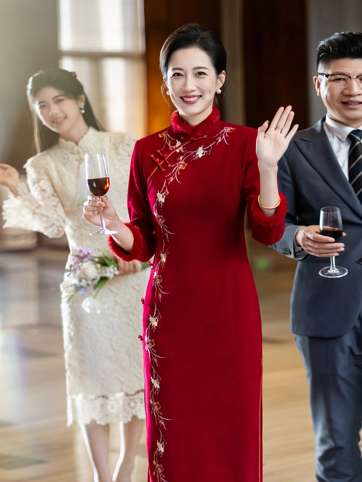 

Wedding Embroidered Fce Lined Matron of Ceremony Dr Long Sve Long Skirt Low Slit Polyester Fiber