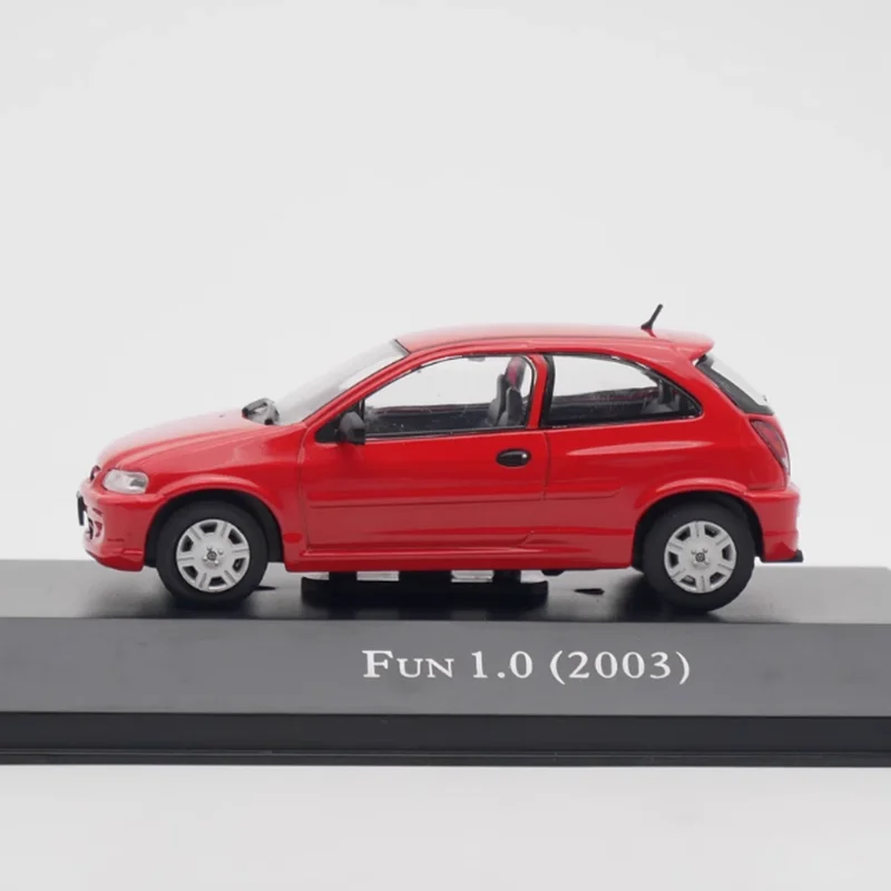 

ixo 1:43 Масштаб Fun 1.0 2003 Модель автомобиля на тележке из сплава Статическая коллекция Украшенные праздничные подарки Игрушки