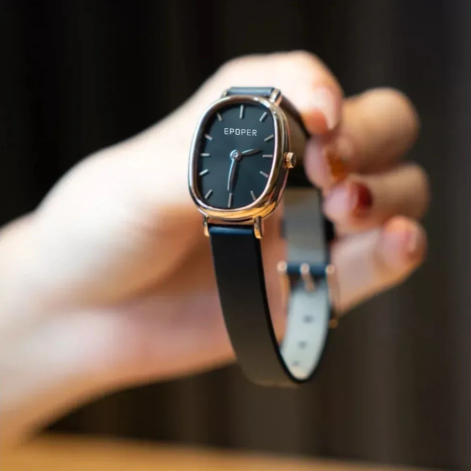 

Retro minimalist oval women's watch, student-stylesimple and elegant, versatile, exquisite quartz watch, new women's wristwatch.