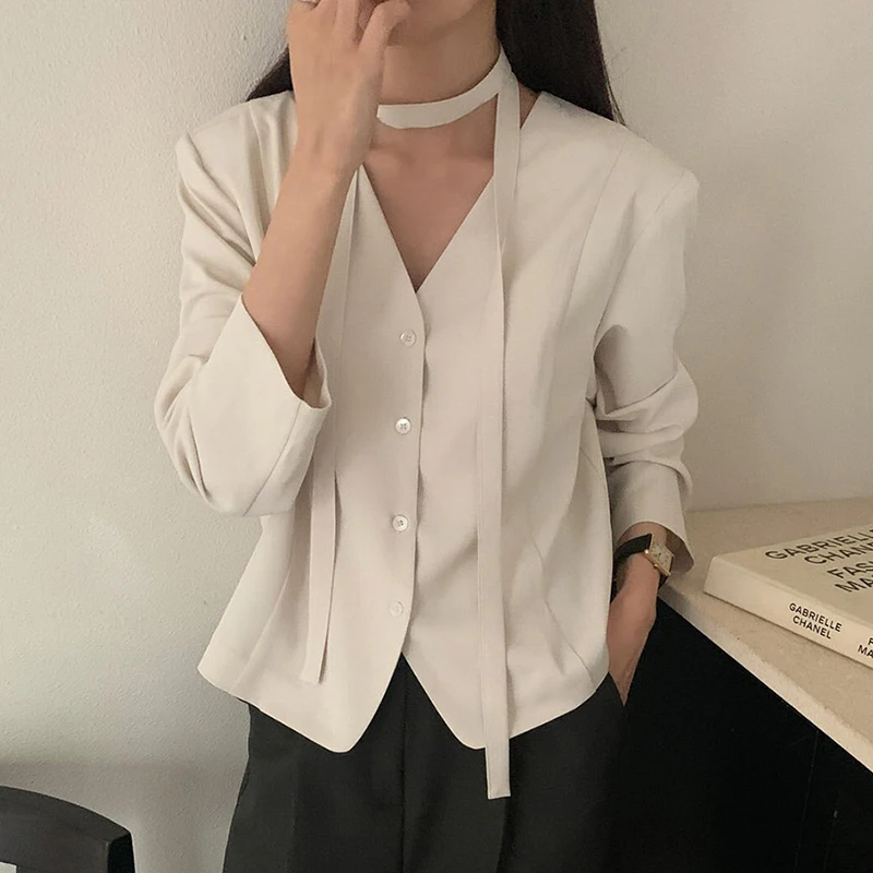 シックな秋ヴィンテージ V ネックベルト付きシングルボタン長袖カジュアル多用途レディースショートスーツジャケット通勤に最適