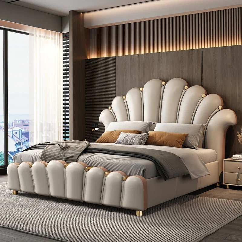 

Modern simple leather bed girl petal light luxury bed double soft bag bed