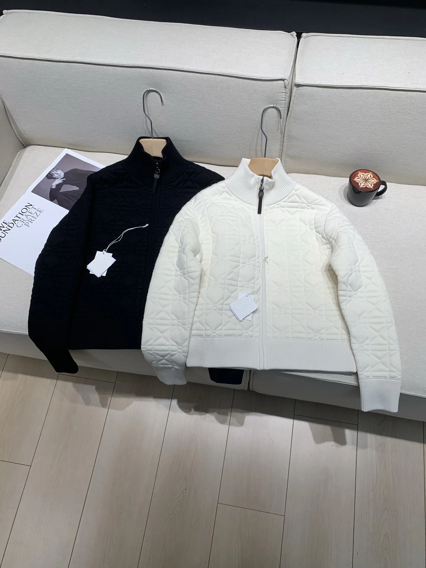 

Новая осенне-зимняя высококачественная модная повседневная шерстяная куртка со стойким воротником и ромбовидным узором для женщин