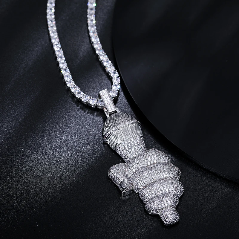 Pass Diamond Tester Iced Out Rapper's Microphone Pendant Mens Jewelry Hip Hop 925 Sterling Silver VVS Moissanite Singer Pendant