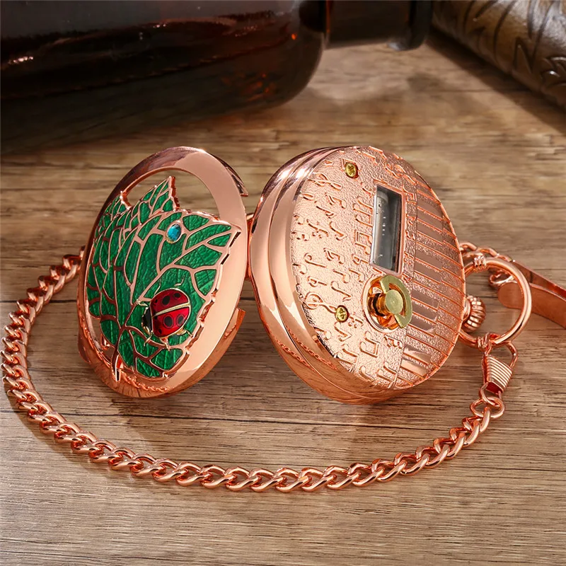 Retro Play Music Quarz-Taschenuhr mit Käferblatt-Muster Castle in the Sky Melody Eleganter Vintage-Uhr mit FOB-Kette – Detail 8