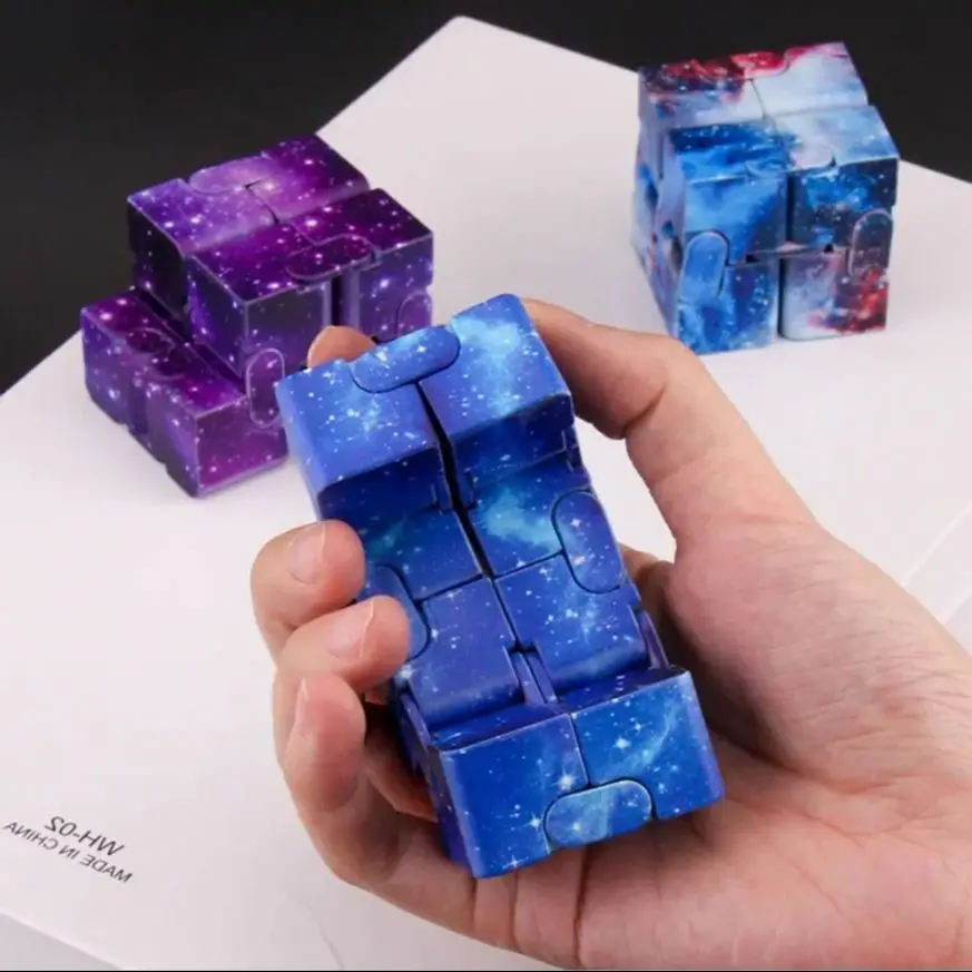 Infinite Flip Magic Cube Starry Sky Puzzle Toy Four Corner Maze Toy for Children and Adults, Stress Relieving and Relaxing