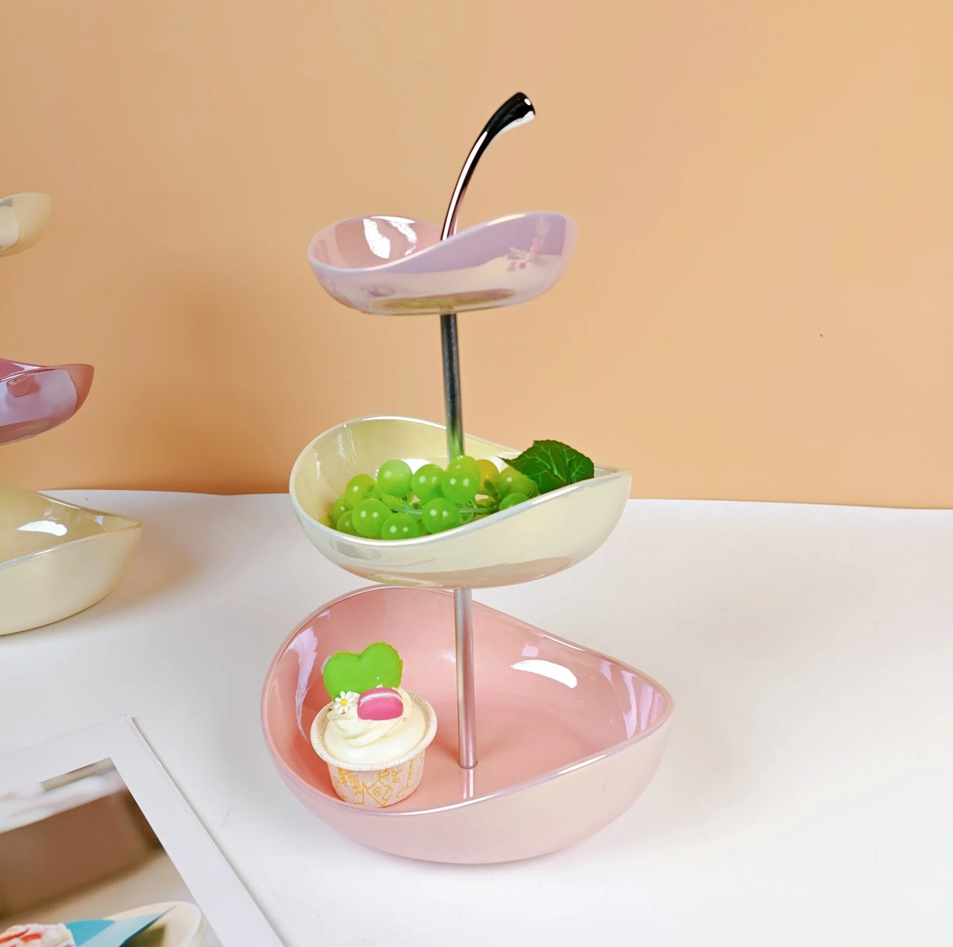 

DSA apple-shaped multi-layer dim sum ceramic plate, fruit ceramic string plate, pearl glazed ceramic string plate