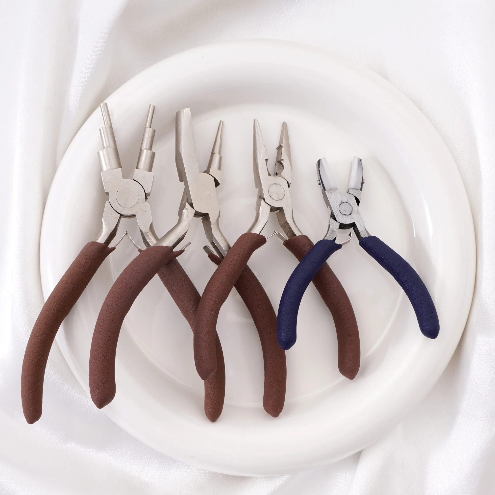 1PC Coffee Carbon Steel Jewelry Pliers DIY Beading Wire Wrapping Tools Nylon Jaw Round Flat Nose Pliers Hand Tools Accessories