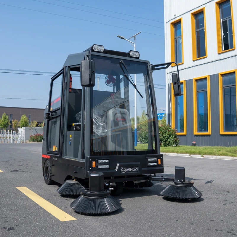 YG Customized S11 Floor Sweeper Cleaning Machine Industrial Ride-on Street Sweeper Car