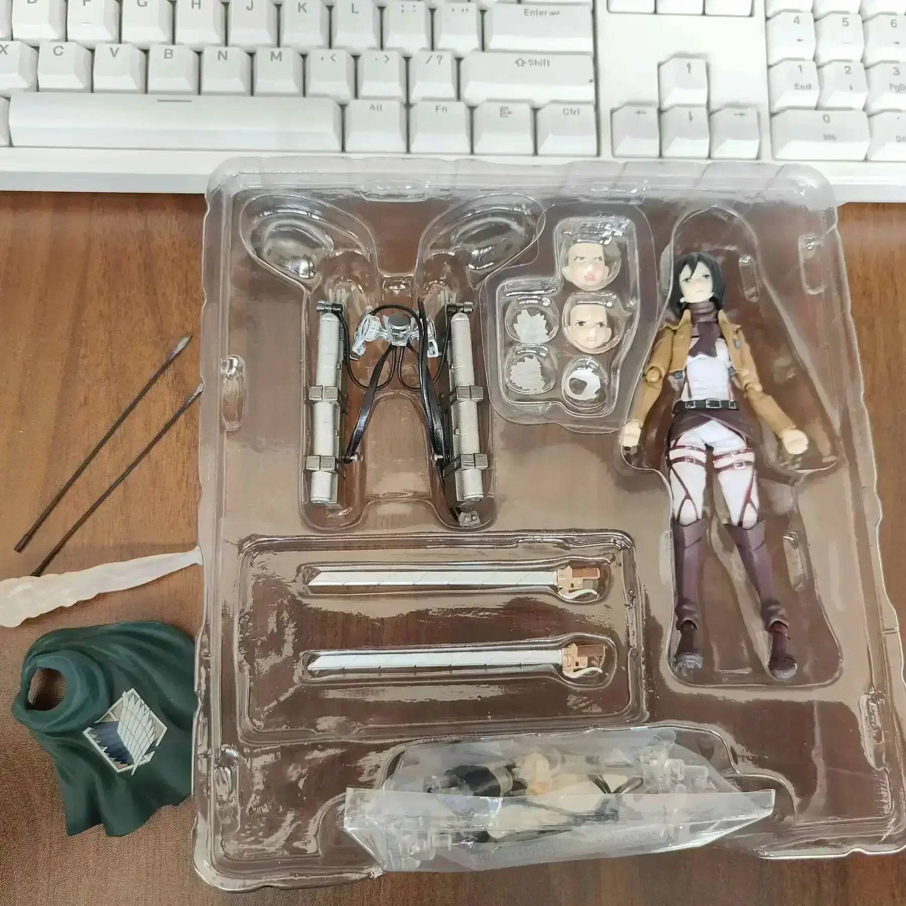 Figma 213 203 207 Aanval op Titans Ackerman Actie Anime Figura Kawai Eren Jaege Mikasa Ackerman De Gepantserde Figuur Pop Speelgoed