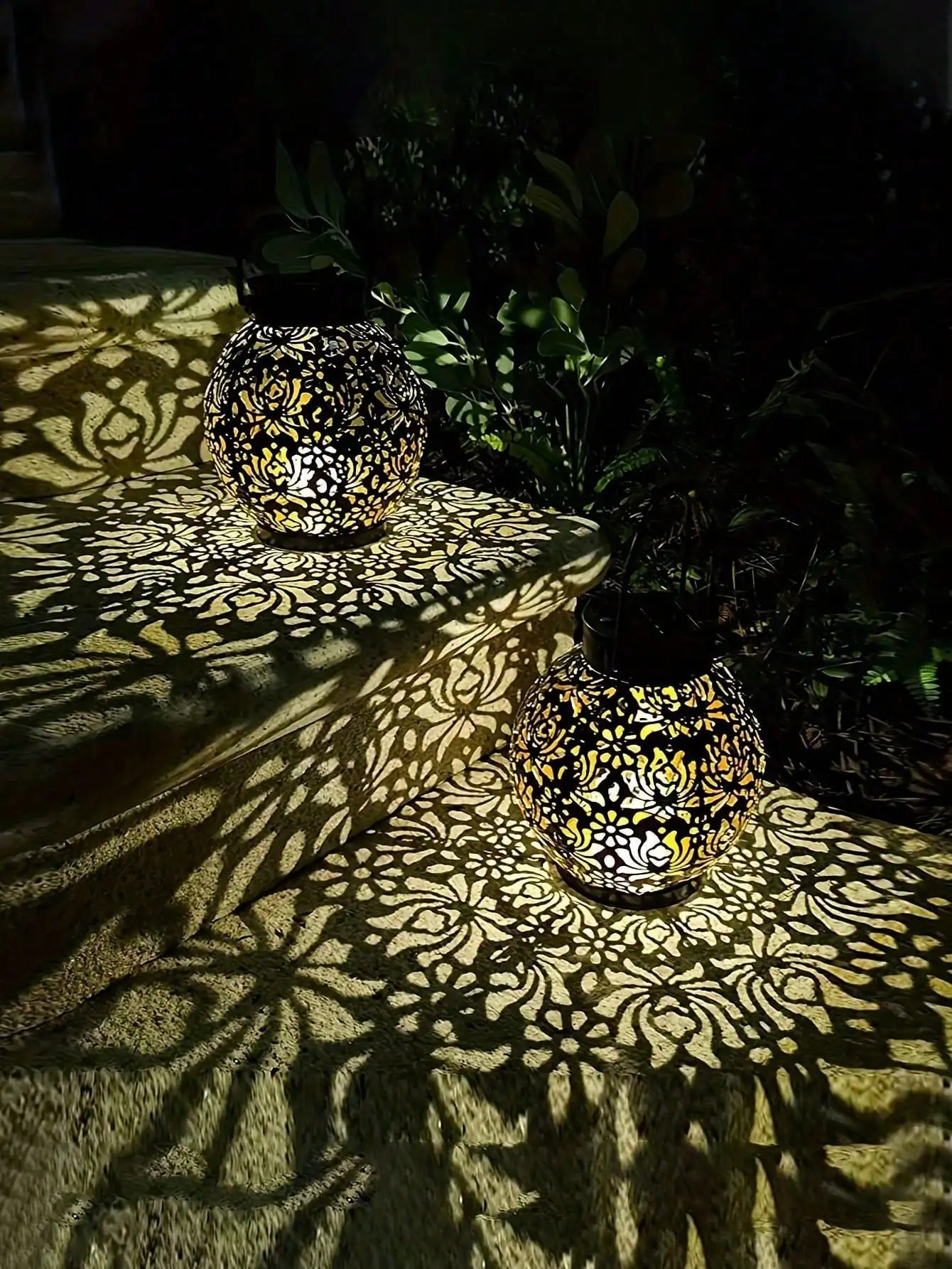 Linterna colgante de Metal marroquí con energía Solar LED, con mango, decoración de jardín al aire libre, luz navideña, 1 ud.