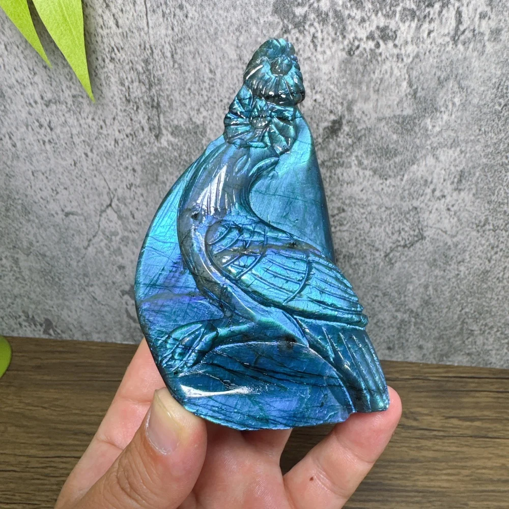 Natural Labradorite Bird Carving Healing Crystal Gemstone Collectible - Home Decorative Item Ideal Holiday Gift