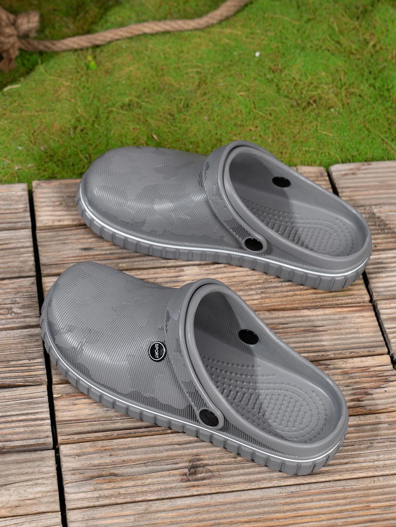 Men's Daily Slippers, Casual and Comfortable, Thick-Soled, Wear-Resistant, Waterproof, Non-Slip, Office Slippers for Outings view 6
