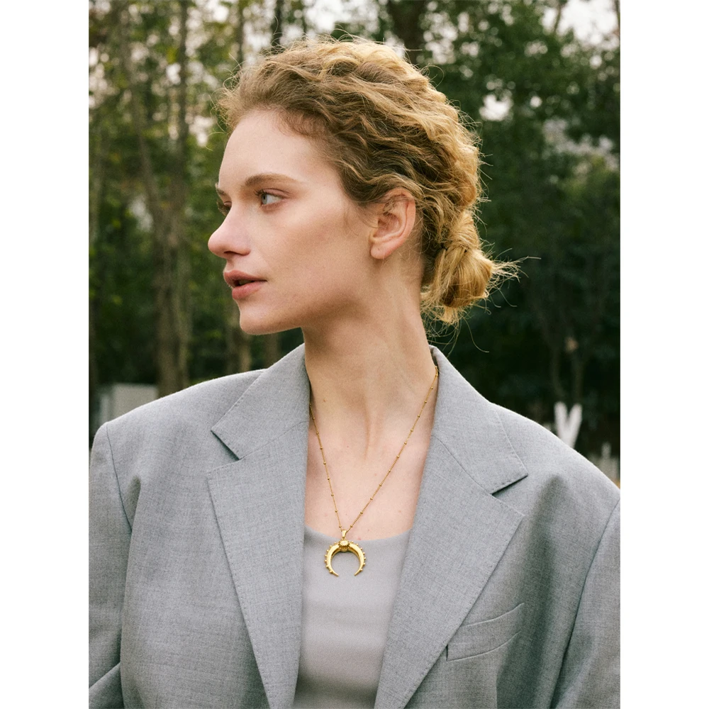 Yhpup 50+7CM Fashion Stainless Steel Metal Moon Charm Pendant Necklace 18K Gold Color Plated Waterproof Collar Jewelry Gift