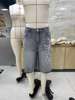 Fashion Men Summer Casual Denim Shorts Knee Length Trendy Letter Embroidered Shiny Rhinestone Decor Jeans Shorts with Pockets 4