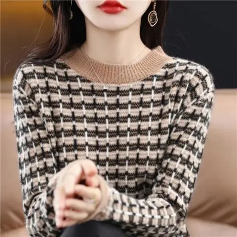 Autumn and Winter Women's Contrast Color O-Neck Long Sleeves Loose Knitted Pullovers Vintage Fashion Korean All-match Tops