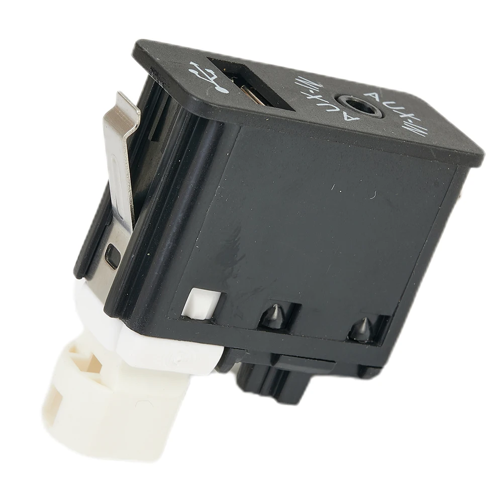Enhance Your Car\\\'s Technology and Entertainment System with USB AUX Input Socket Switch For BMW E39 E53 X5Z4 E85 E86 X3 E83