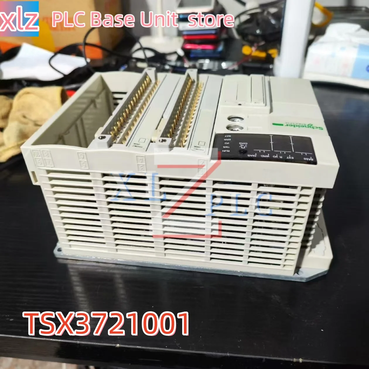 TSX3721001 nuova unità base PLC originale