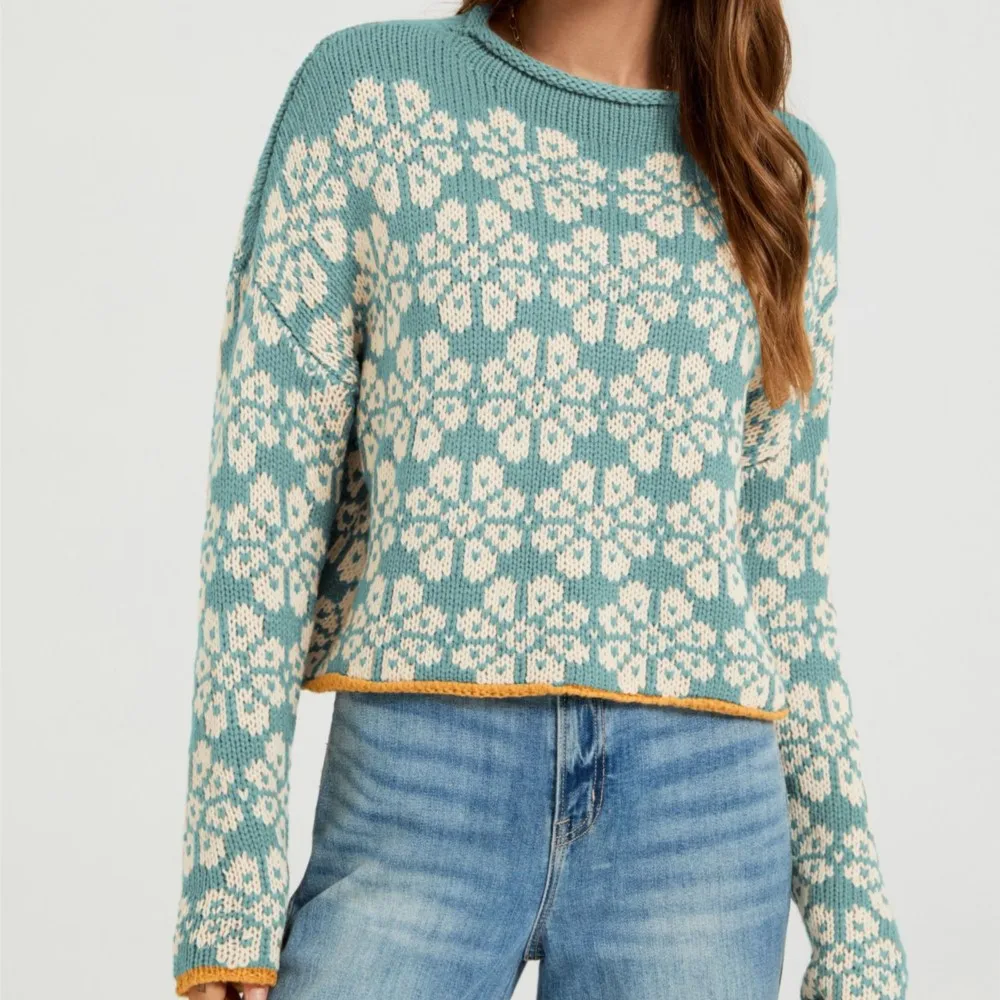 Color Blocked Jacquard Knitted Sweater Autumn Winter Loose Fashionable Comfortable Lazy Style Long Sleeved Round Neck Pullover