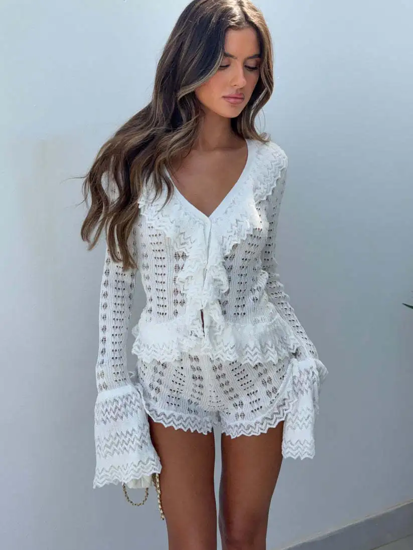    Ensemble deux pièces ajouré pour femme, col en V, manches évasées à volants transparents, short en dentelle, tenue de fête pour les vacances d'été 2026
