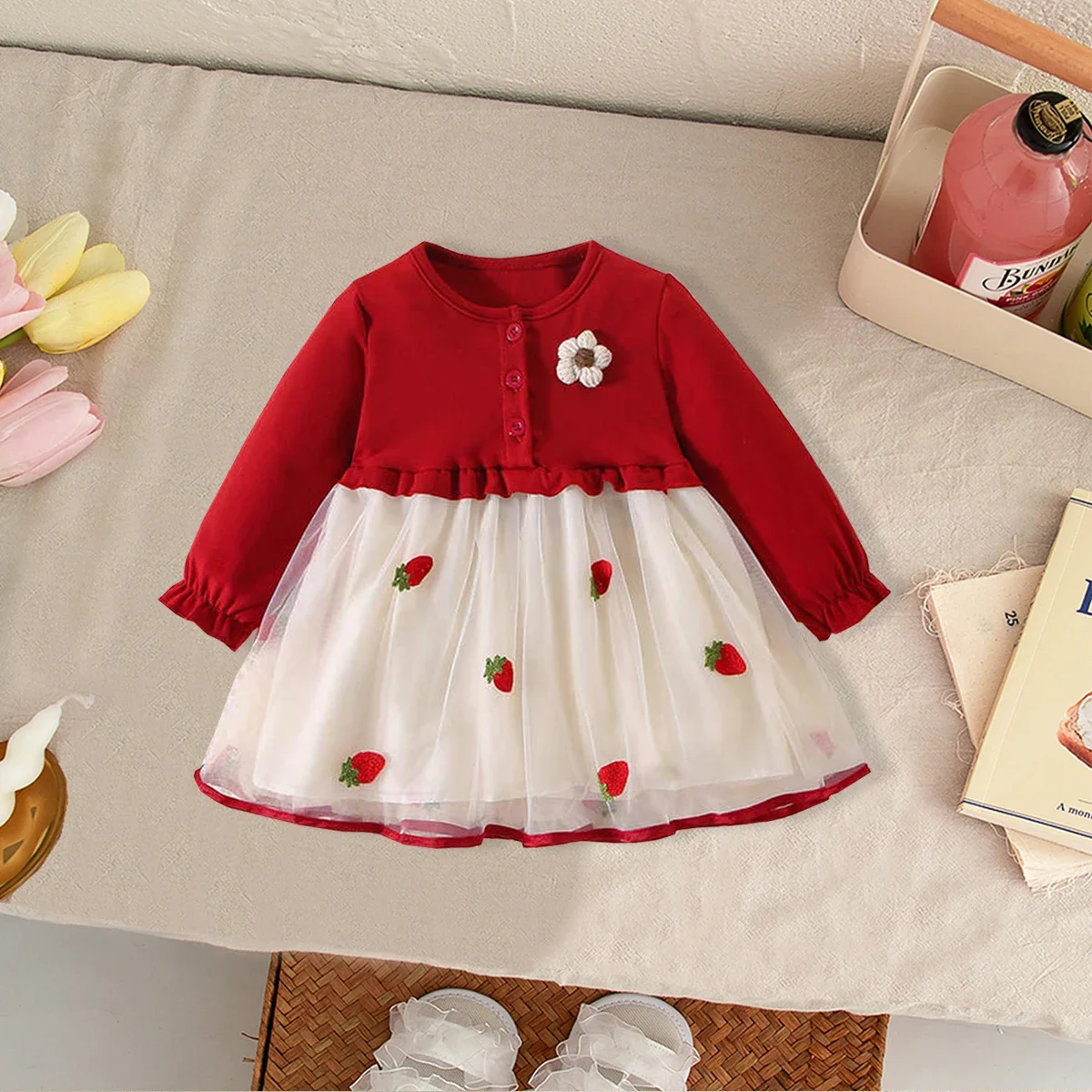 

1-piece Spring and Autumn Girl's Long Sleeved Mesh Fabric Strawberry Baby Girl Dress 0-2 Year Old Birthday Outfit Princess
