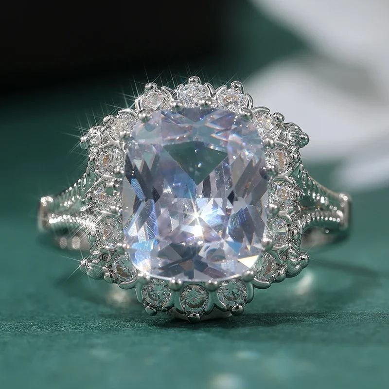 Elegant Luxury Sparkling Synthetic Zirconia Charm Eternal Ring for Women Fashion Romantic Banquet Engagement Jewelry Accessories