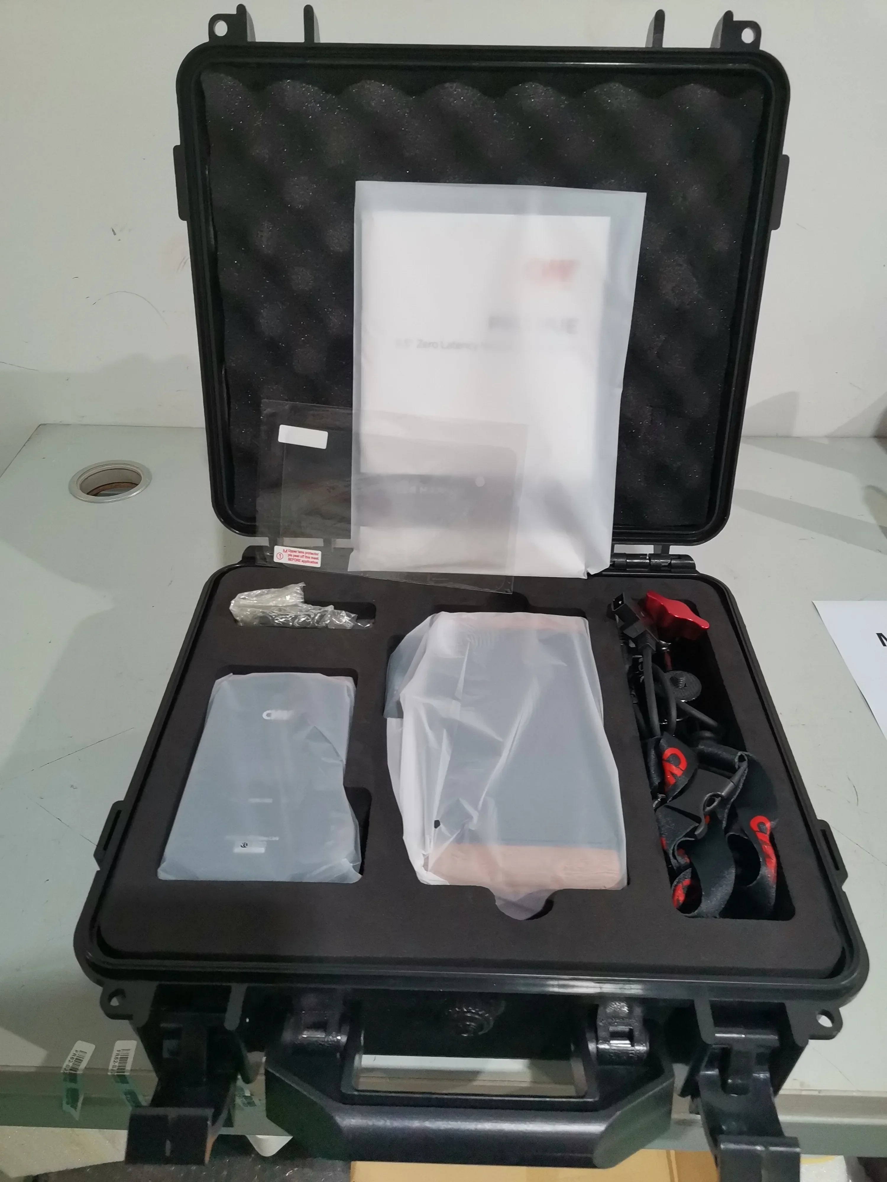 

2025 5.5inch full HD touch screen wireless hdmi transmitter and receiver zero latency wireless monitor kitsupport multicast