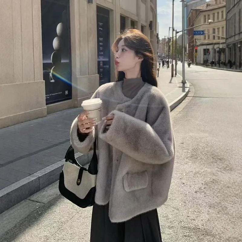 Mode Haining Pelz Kunstpelz Einteiliger Mantel für Frauen Neuer Stil Jacke Goldener Nerz Fleece Faux Nerz Umweltfreundlicher Wintermantel