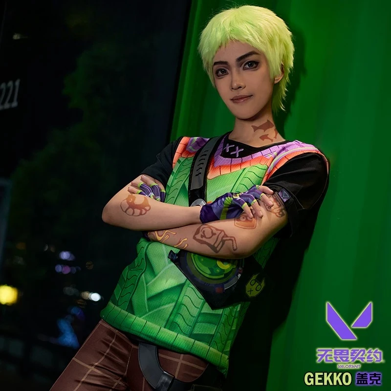 

Gekko Valorant Cosplay Costume Street Style Full Set Cyber Techwear Jacket Cargo Pants Boots For Men Women Halloween