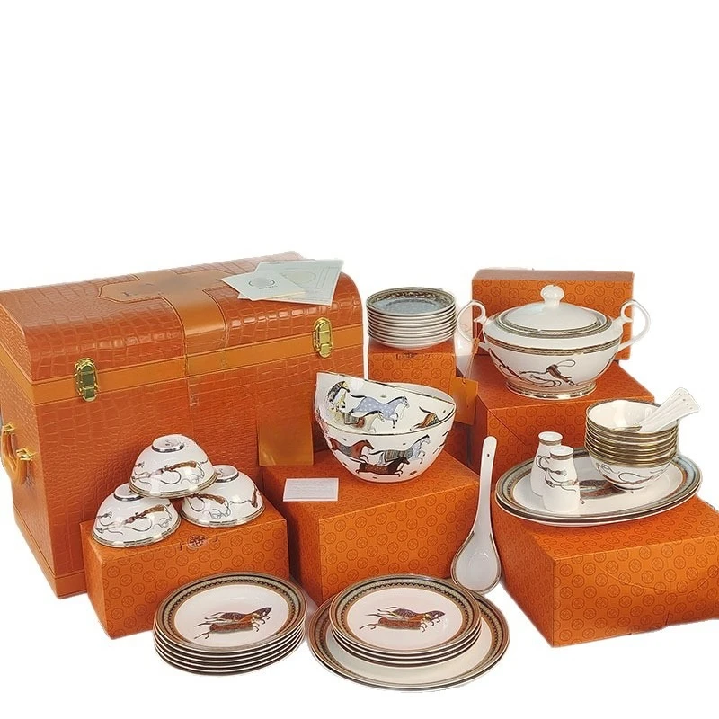 

Broken flowers, matu, bone china, suits, weddings, festivals, home dining