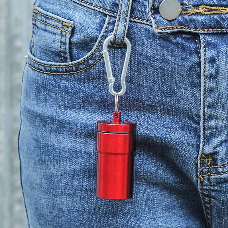 1Pcs Mini Portable Ashtray with Lid Aluminum Storage Tube Windproof Cigarettes Ashtray with Keychain Ash Holder Outdoor