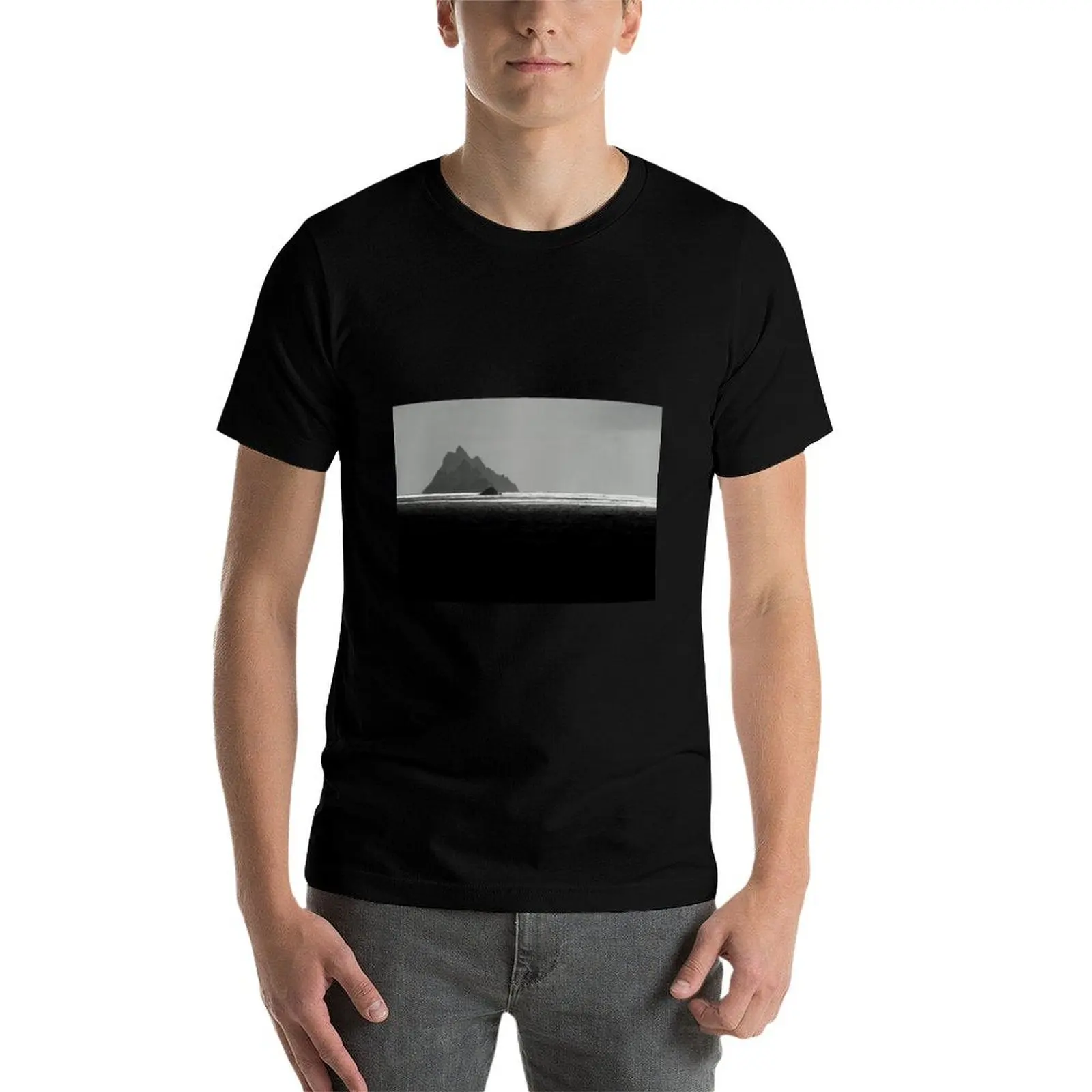 

The ancient monastic site of Skellig Michael off the Kerry coast T-Shirt man t shirt summer t shirts with prints T-Shirt