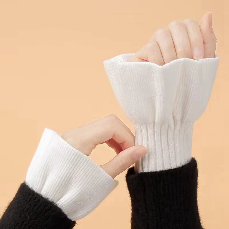 manicures accessories for taking a beautiful photo White knitted warm fake sleeves Studio Nail Photography Props Backdrops