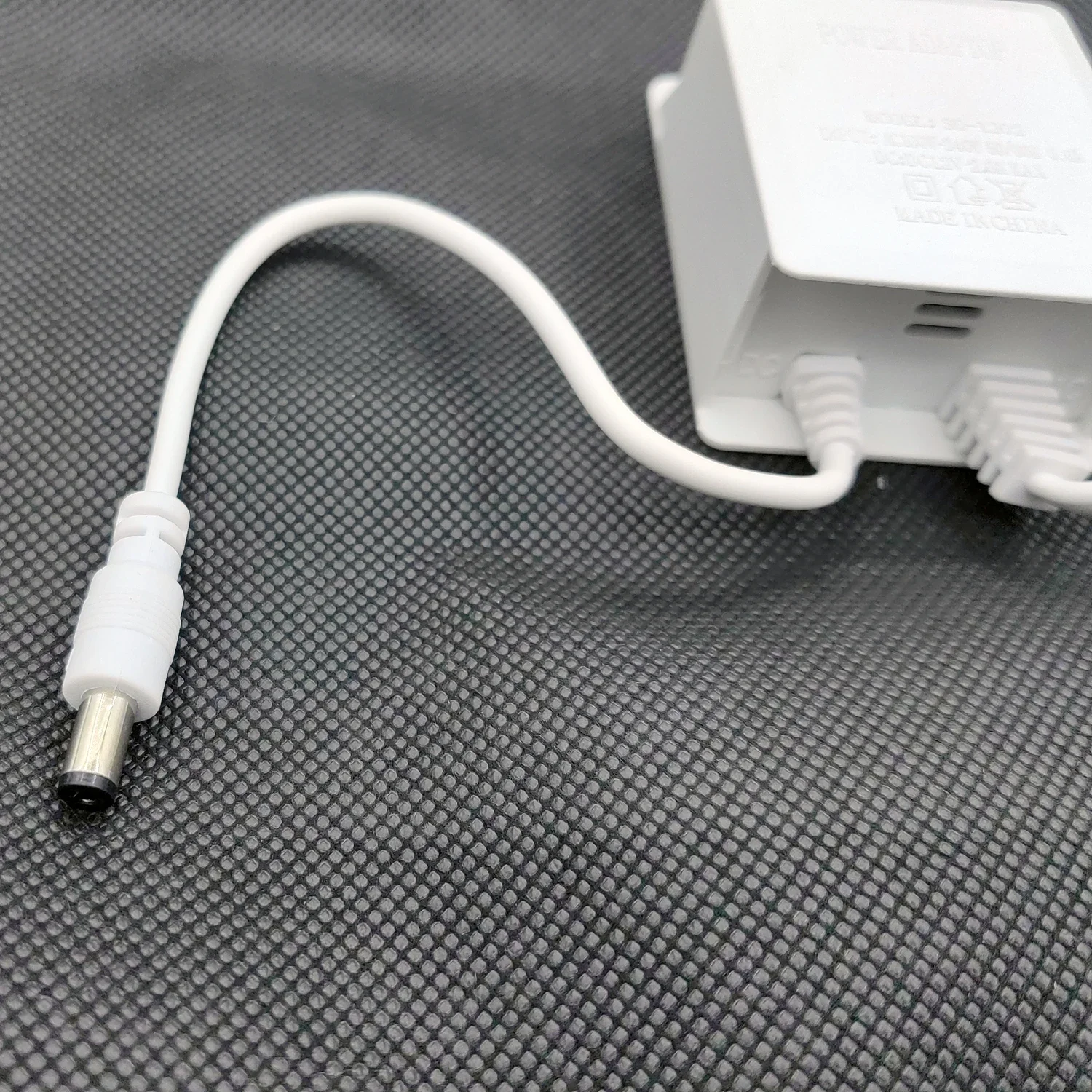 في الهواء الطلق محول الطاقة مقاوم للماء التيار المتناوب 100 240 فولت إلى تيار مستمر 12 فولت محول الولايات المتحدة الاتحاد الأوروبي شاحن عالمي العرض #4