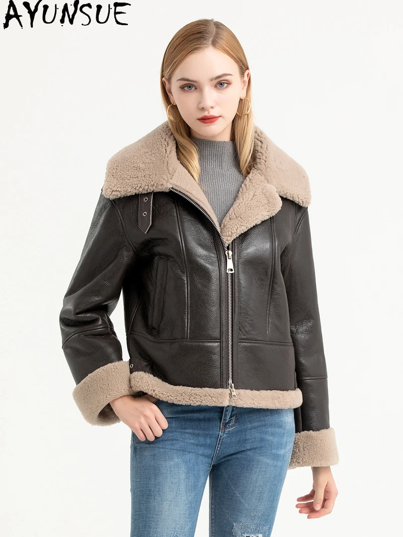AYUNSUE Cappotto di pelliccia di montone naturale Giacca da donna in vera pelle Cappotto invernale 2025 Abbigliamento donna Giacca da moto Stile corto