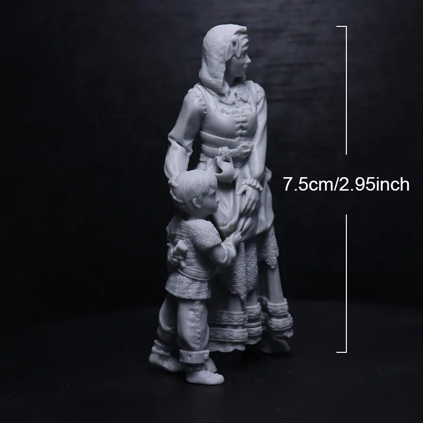1/24  Resin Model Kits Child and Mother Figurine Unpainted No Color RW-694