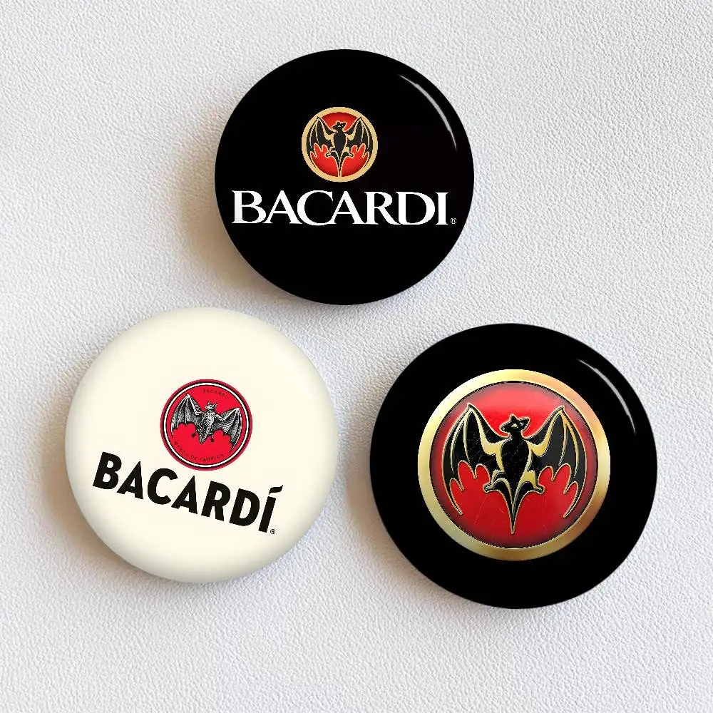 B-BacardiS 58mm Cute Anime Figure Icon Badge Handmade Tinplate Brooch for Backpack Clothes Chest Ornament Gifts