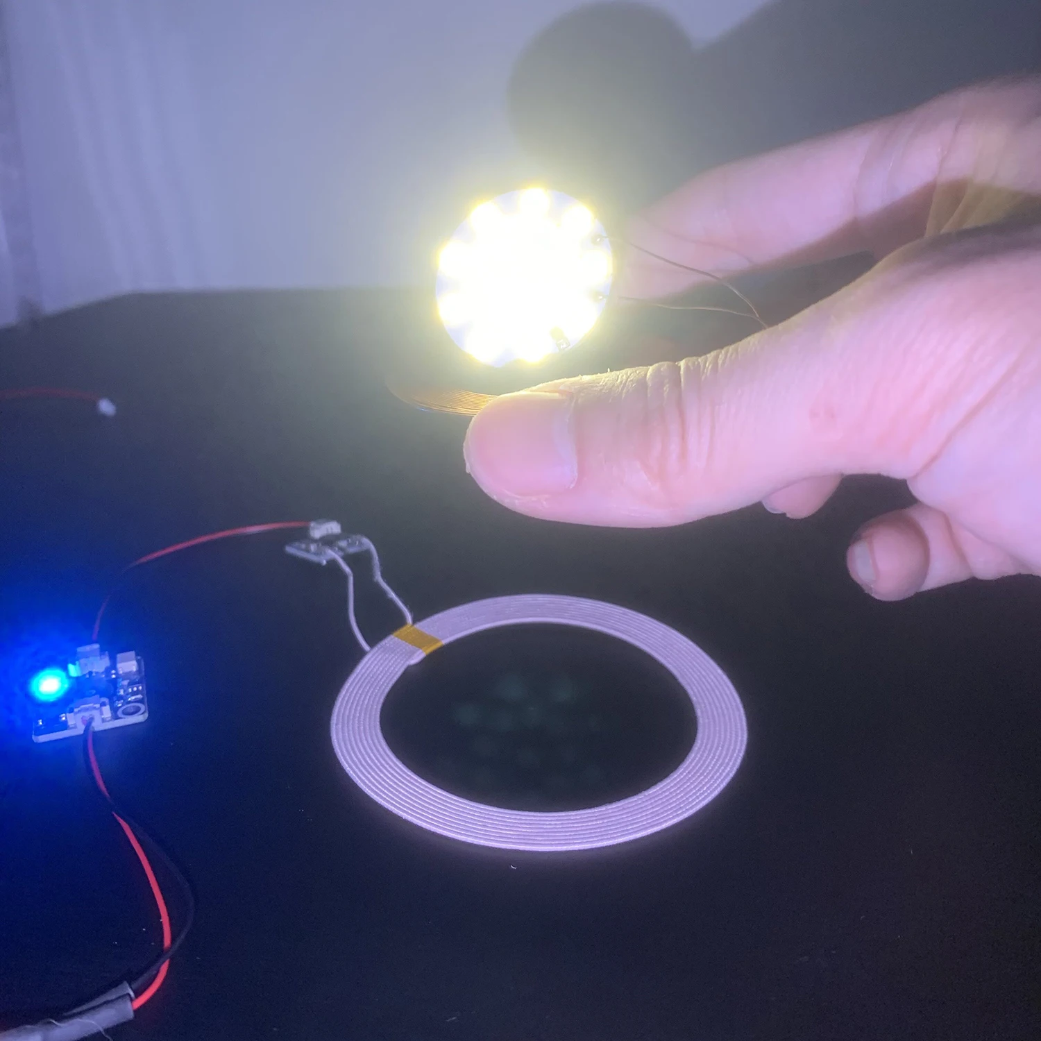 Dc 12V Maglev Wireless Power Supply Transmitter Coil Induction Wireless Receiver Light LED DIY Magnetic Levitation Moon Lamp