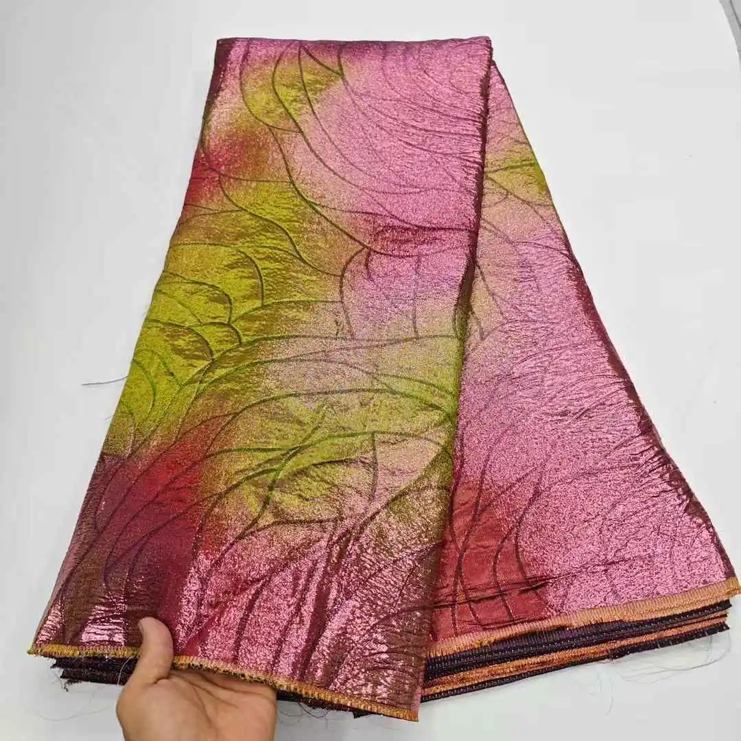 

Новейшая нигерийская кружевная ткань 2025 года, роскошная 5-ярдовая африканская жаккардовая парчовая кружевная ткань для шитья семейных платьев для выпускного вечера - HD