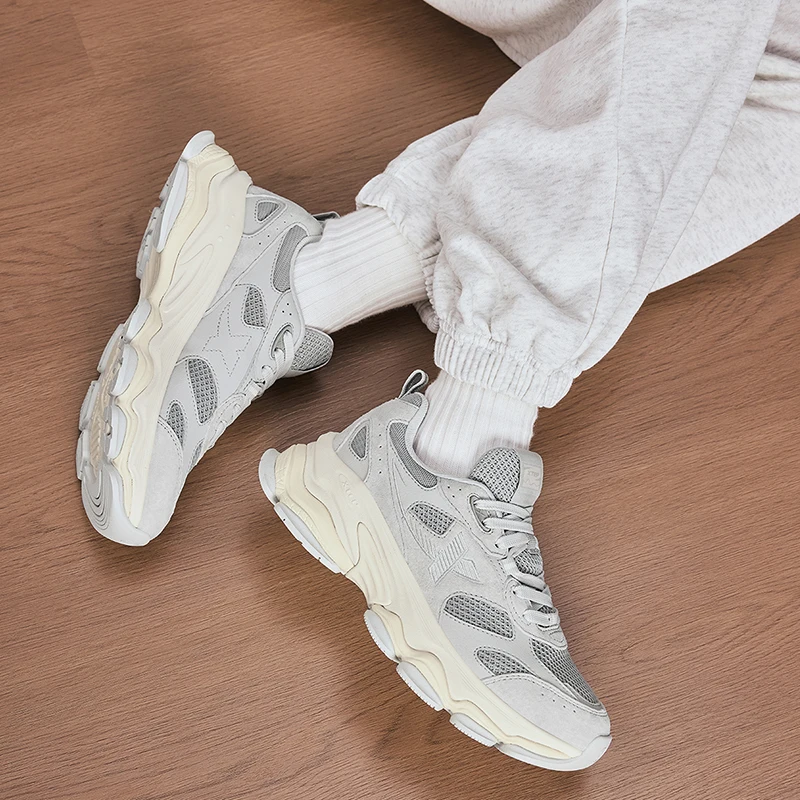 Xtep Chinoiserie Casual Shoes Female 2025 Spring Lightweight Sports Shoes Thick Sole Increase Street Style Sneakers 875118320006