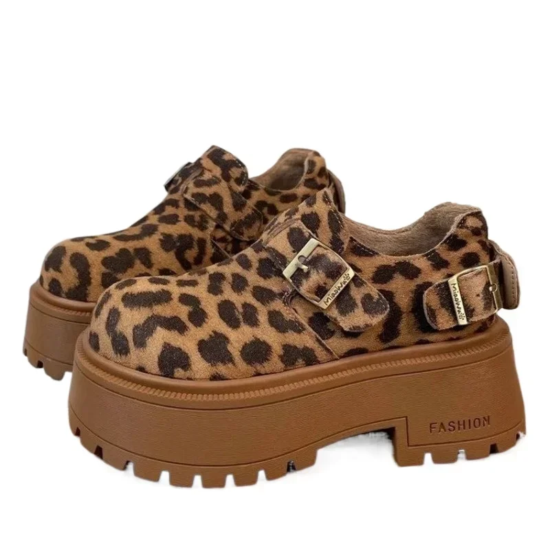 2024 venda quente senhoras sapatos fivela cinta moda leopardo impressão bombas casuais feminino novo dedo do pé redondo saltos plataforma zapatos mujer