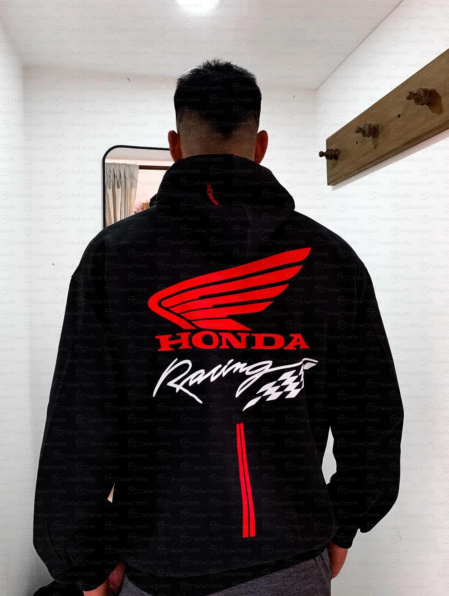 

Motorcycle Enthusiast Hoodie for Men and Women, Long Sleeved Pullover Honda Printed Sports and Leisure Jacket Autumn and Winter