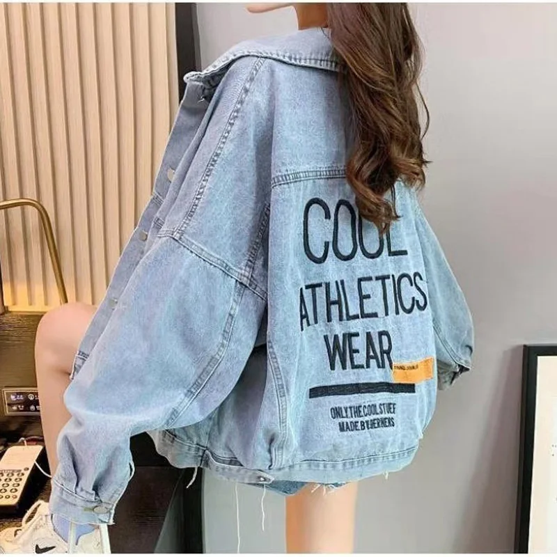 Frühling Herbst Denim Jacke Frauen Neue Mode Brief Stickerei Lose Koreanische Bomber Cowboy Jacke Weibliche Dame Straße Jeans Tops