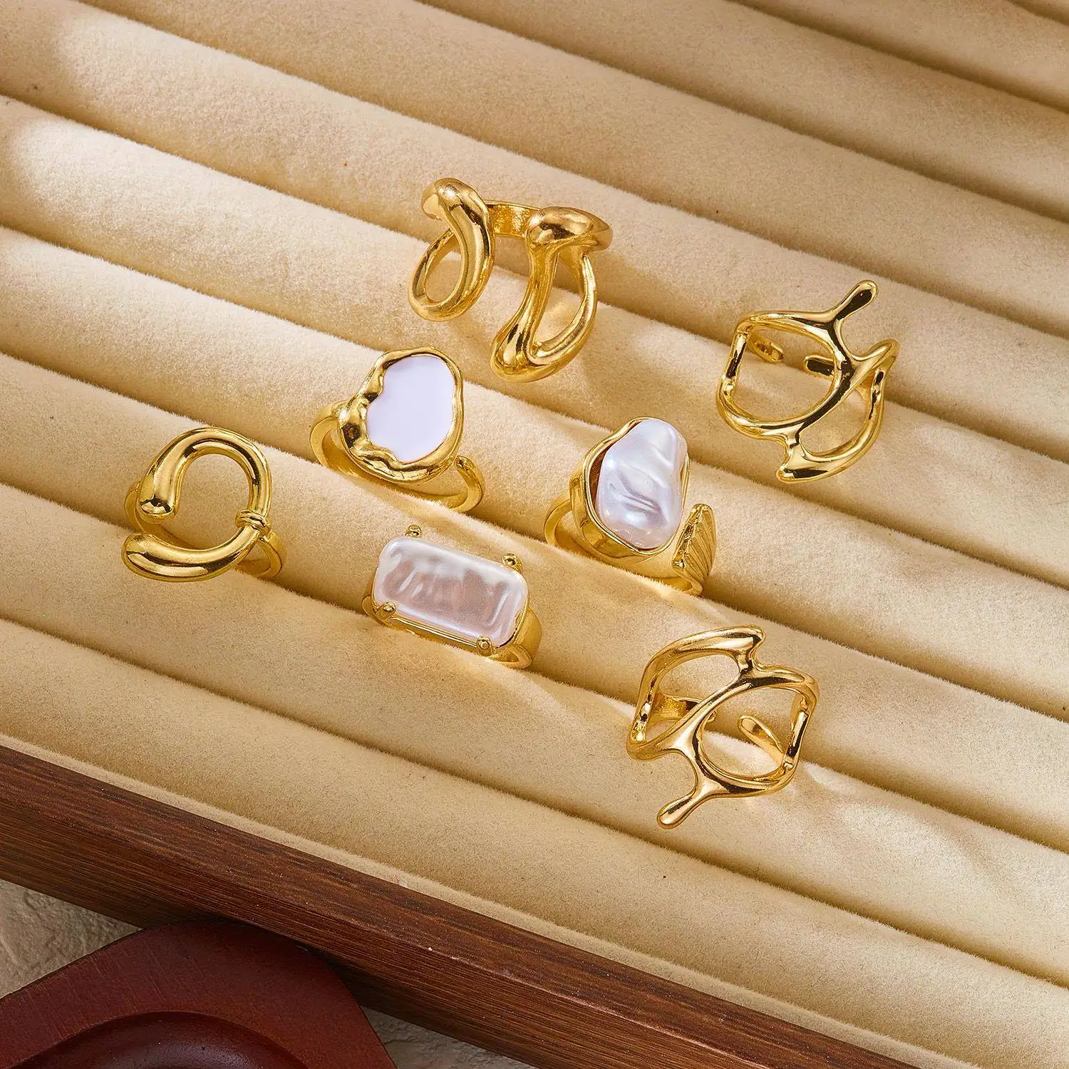 

Exaggerated Geometric Pearl Rings Set Cross-Border Vintage Multi-Piece Ring Ensemble Fashionable Accessory for All