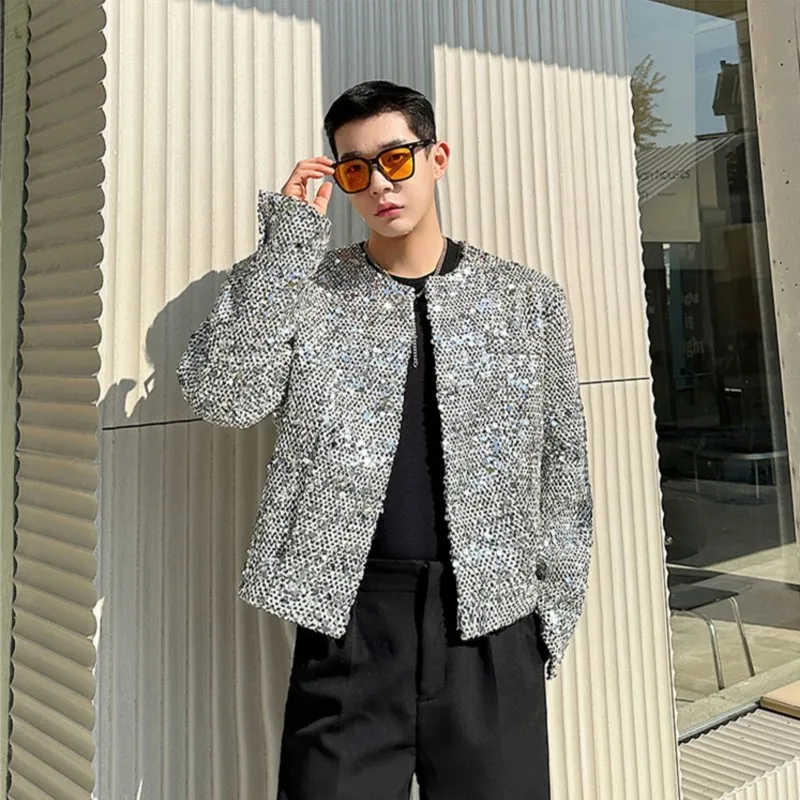 Cappotto da giacca lucido con paillettes argento da uomo Chic capispalla corta senza colletto in stile coreano vestiti da festa per cantanti da