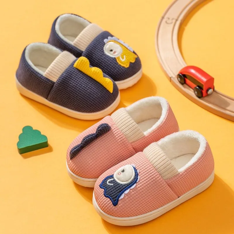 أطفال الشتاء نعال من القطن بنين بنات طفل دافئ عدم الانزلاق لطيف الكرتون ديناصور تصميم داخلي أحذية منزلية طفل الأحذية #3
