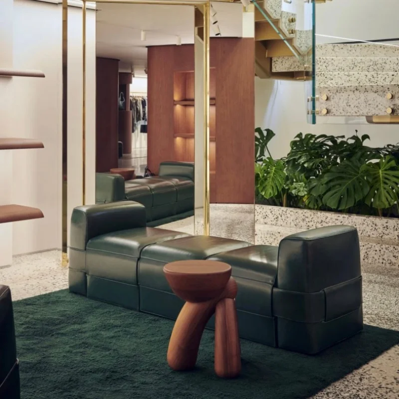 custom. Houten meubeltas Display Showcase