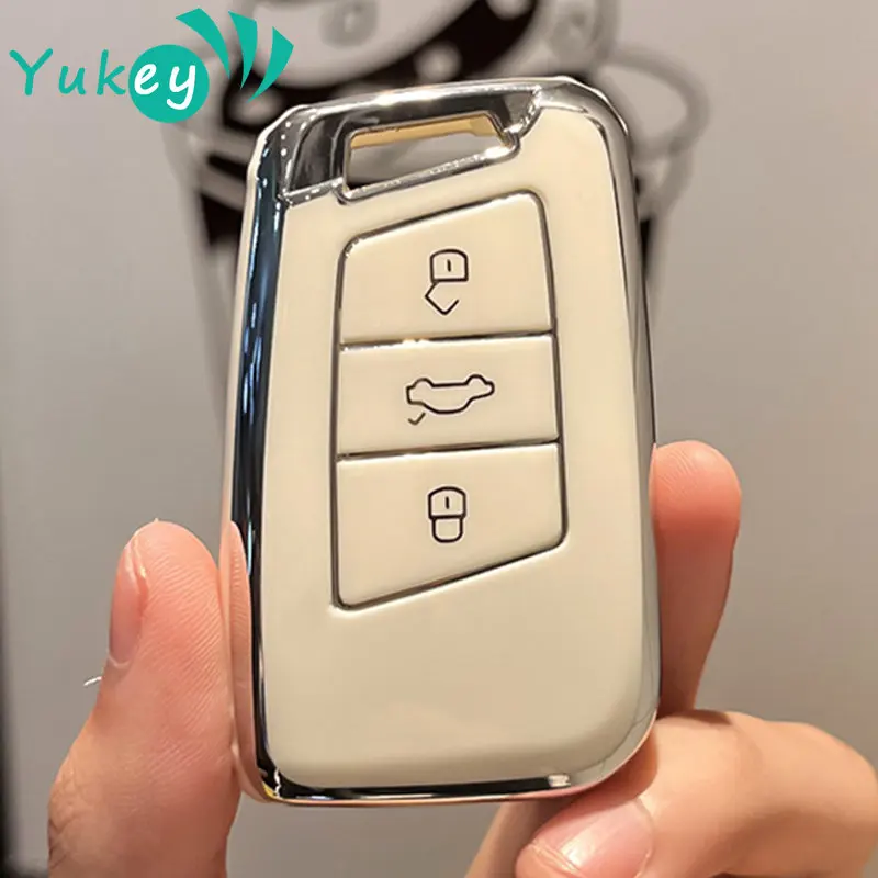 TPU Car Key Case Cover for Volkswagen VW Magotan Passat B8 Golf for Skoda Superb A7 3 Button Remote Protection Shell Accessories