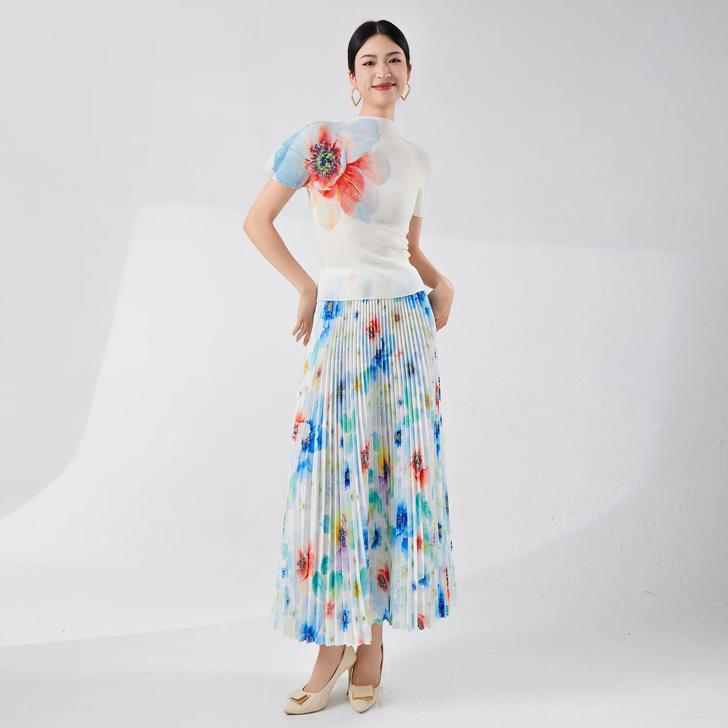 Women's Pleated Clo… - image