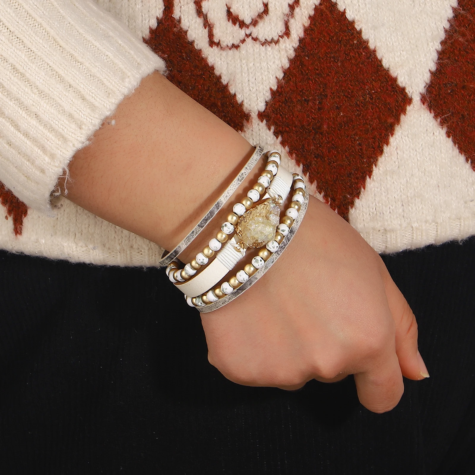 

Amorcome Leather Bracelet Bohemian Style Bracelet Autumn New Crystal Stone Pendant Beaded Leather Wrist Jewelry Accessories