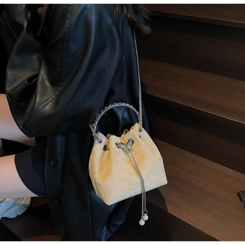 

Women's Messenger Bag Made Of Goatskin Leather Featuring High-End Paris Casual Neat Lightweight Daily Look​